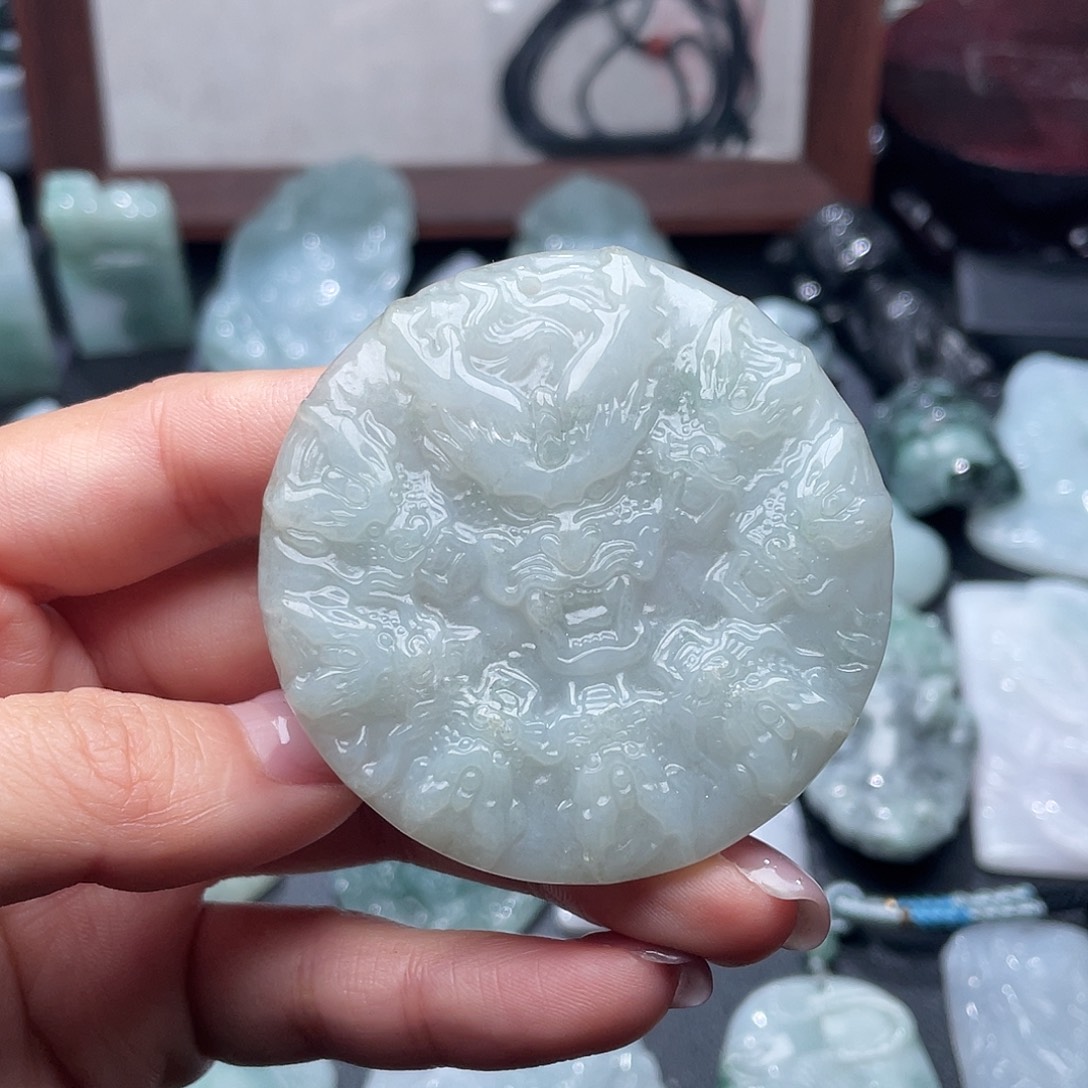 翡翠未镶嵌颈饰翡翠