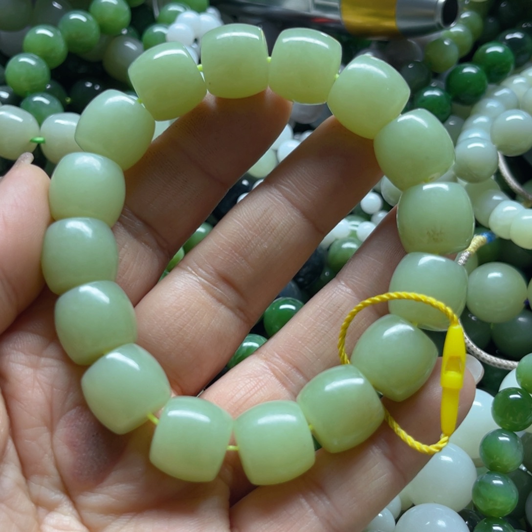 和田玉手链未镶嵌