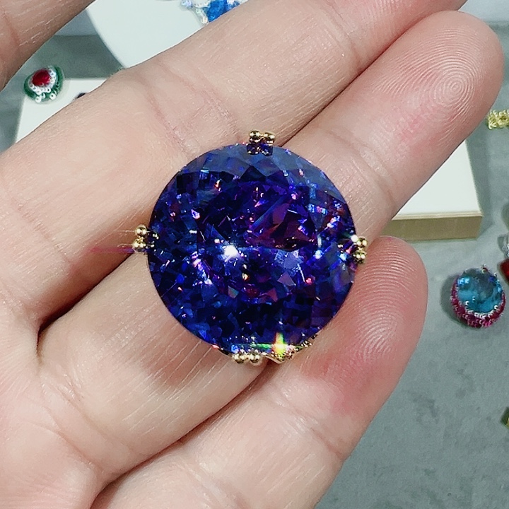 红宝石颈饰未镶嵌