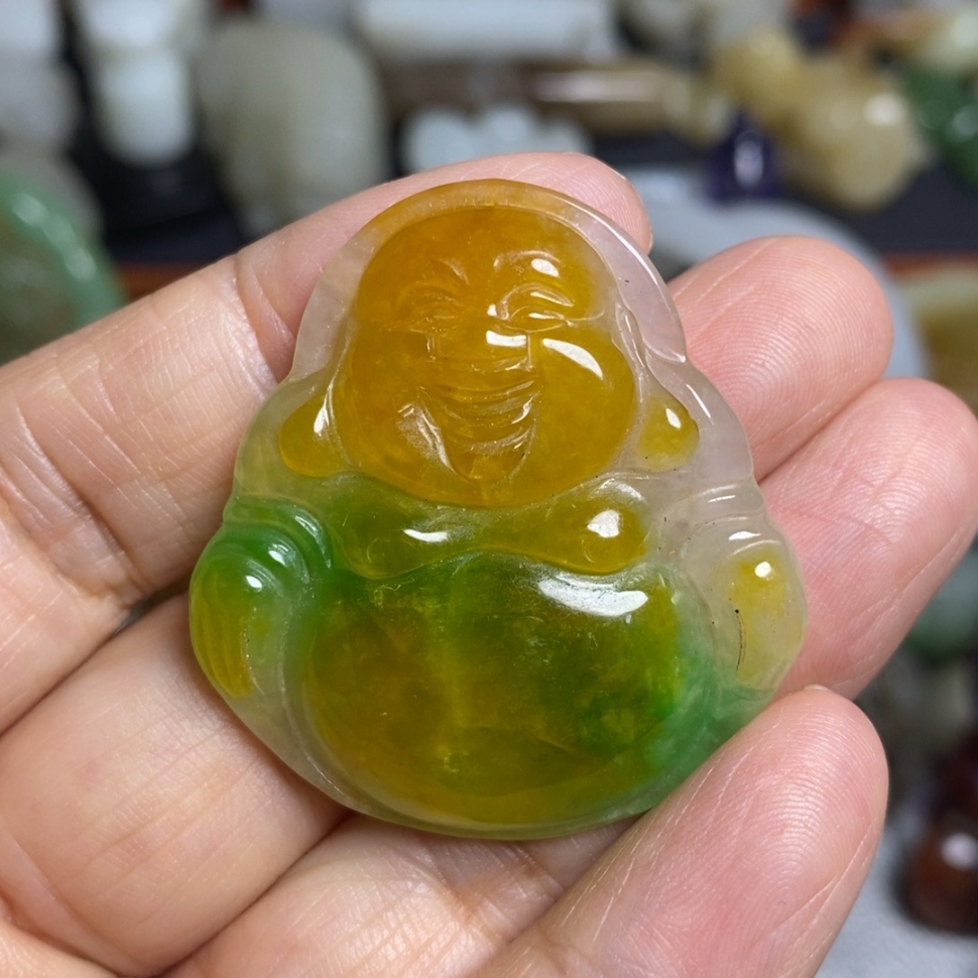 颈饰未镶嵌和田玉（糖玉）