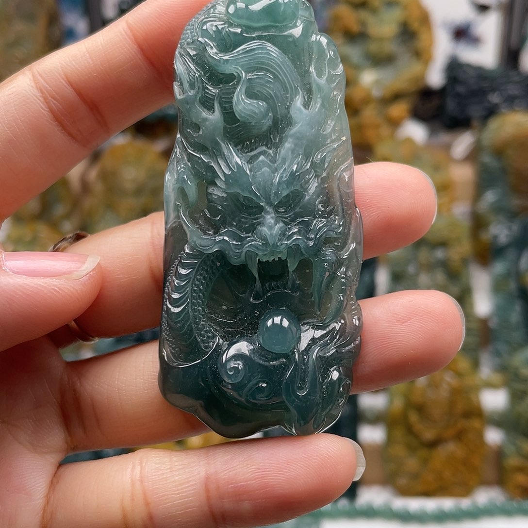 翡翠未镶嵌颈饰天然翡翠a货龙