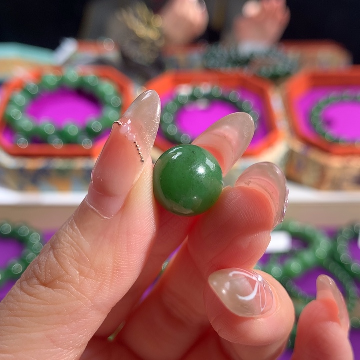 未镶嵌和田玉（碧玉）珠宝半成品