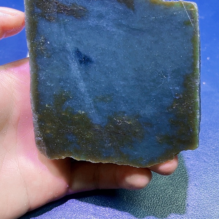 未镶嵌和田玉（糖玉）珠宝半成品