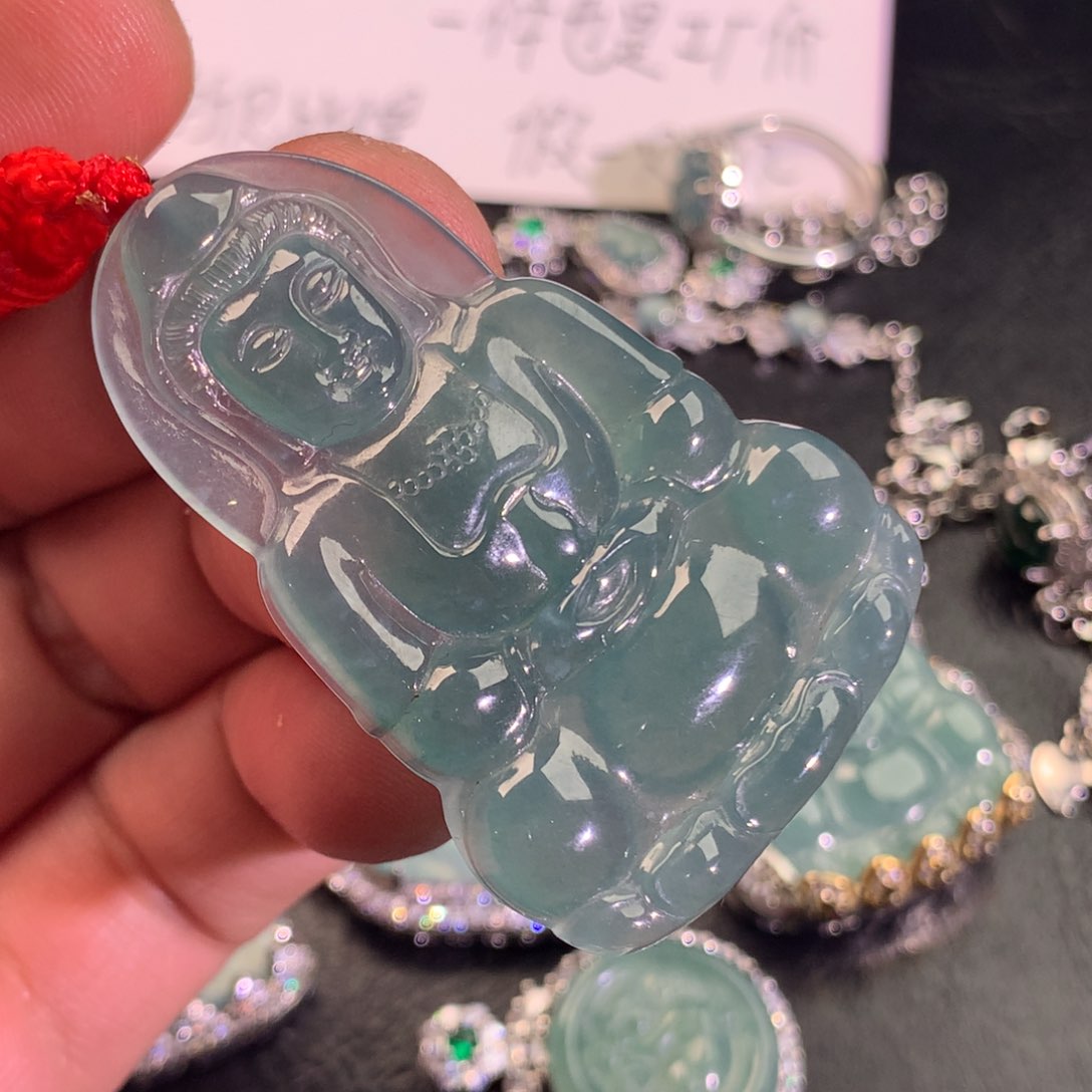 翡翠颈饰未镶嵌观音