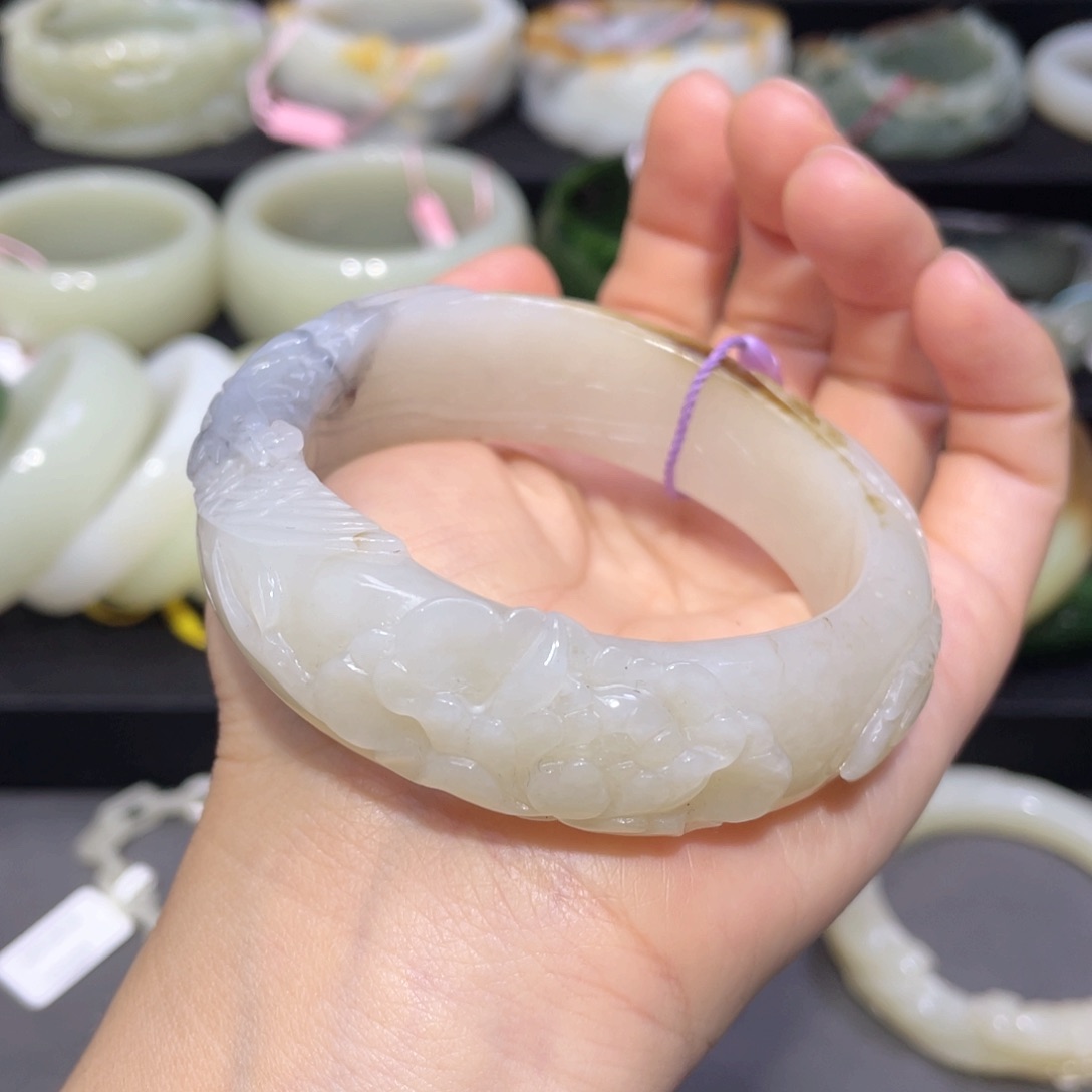 和田玉手镯未镶嵌19