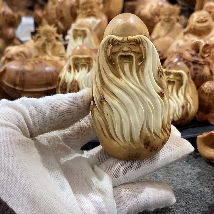 柏木（崖柏）青****行留疤寿星