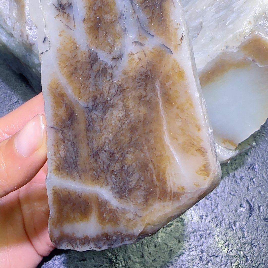 和田玉未镶嵌珠宝半成品