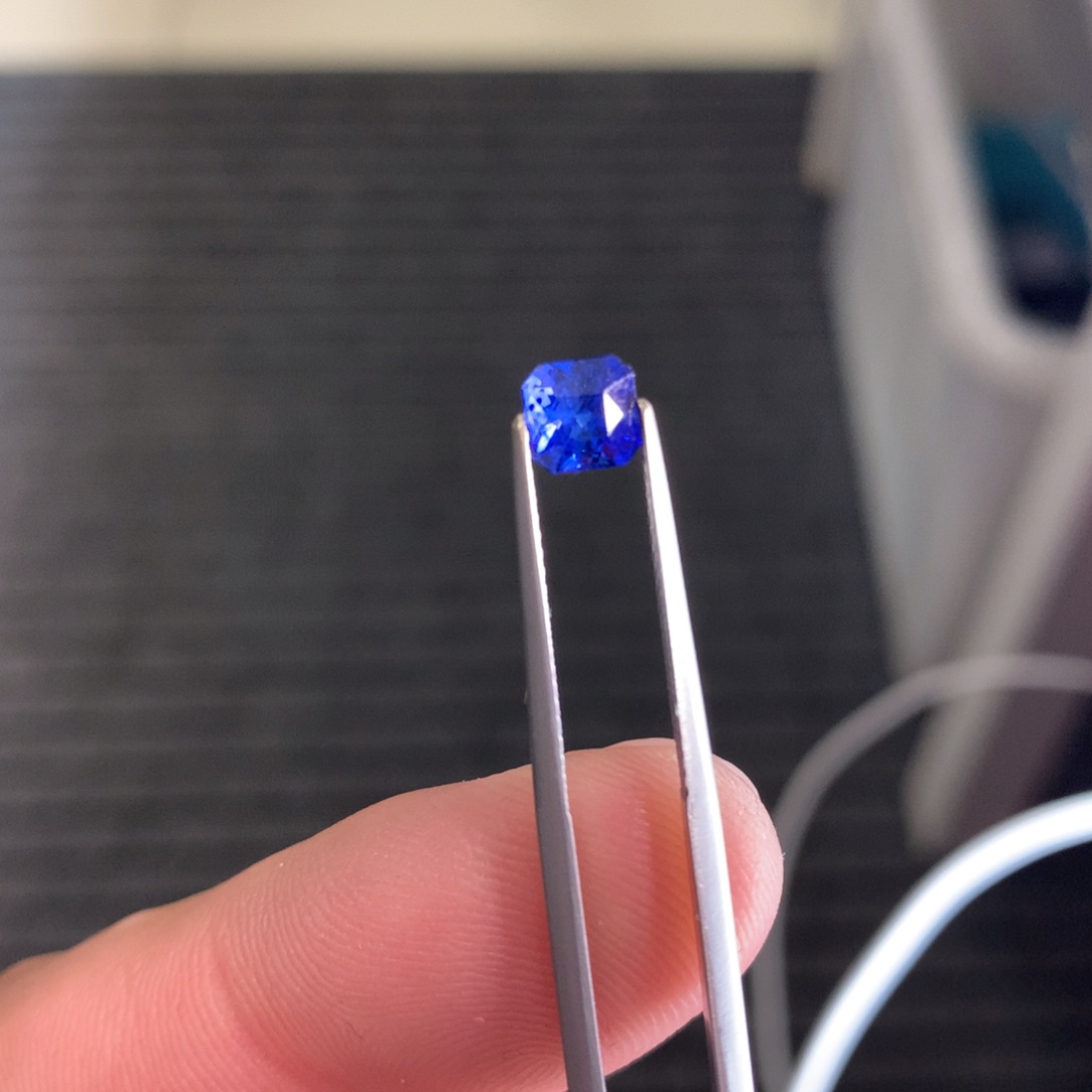 蓝宝石裸石未镶嵌1.14克拉皇家蓝蓝宝石裸石