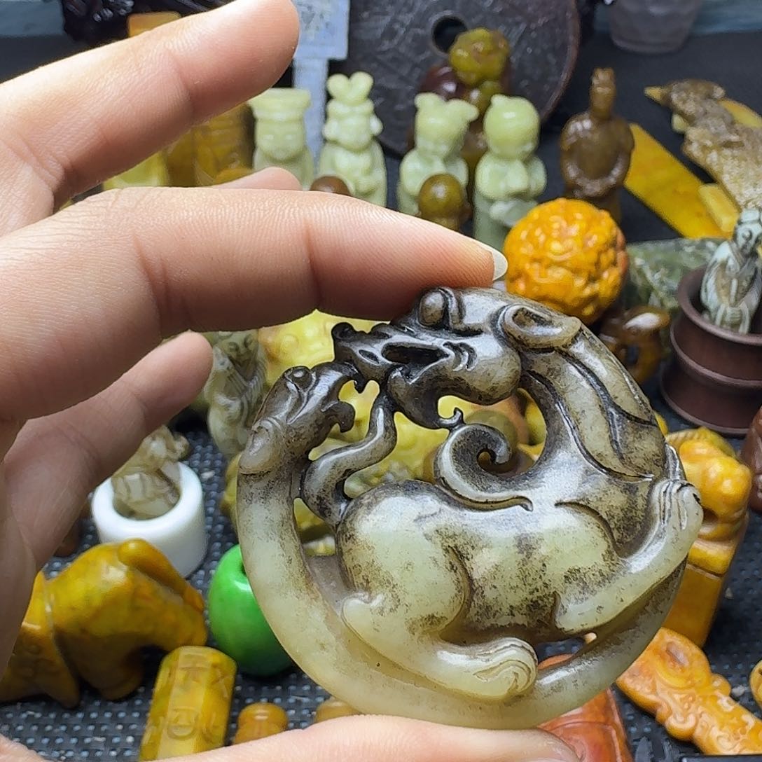 白玉菩提吊坠。。。