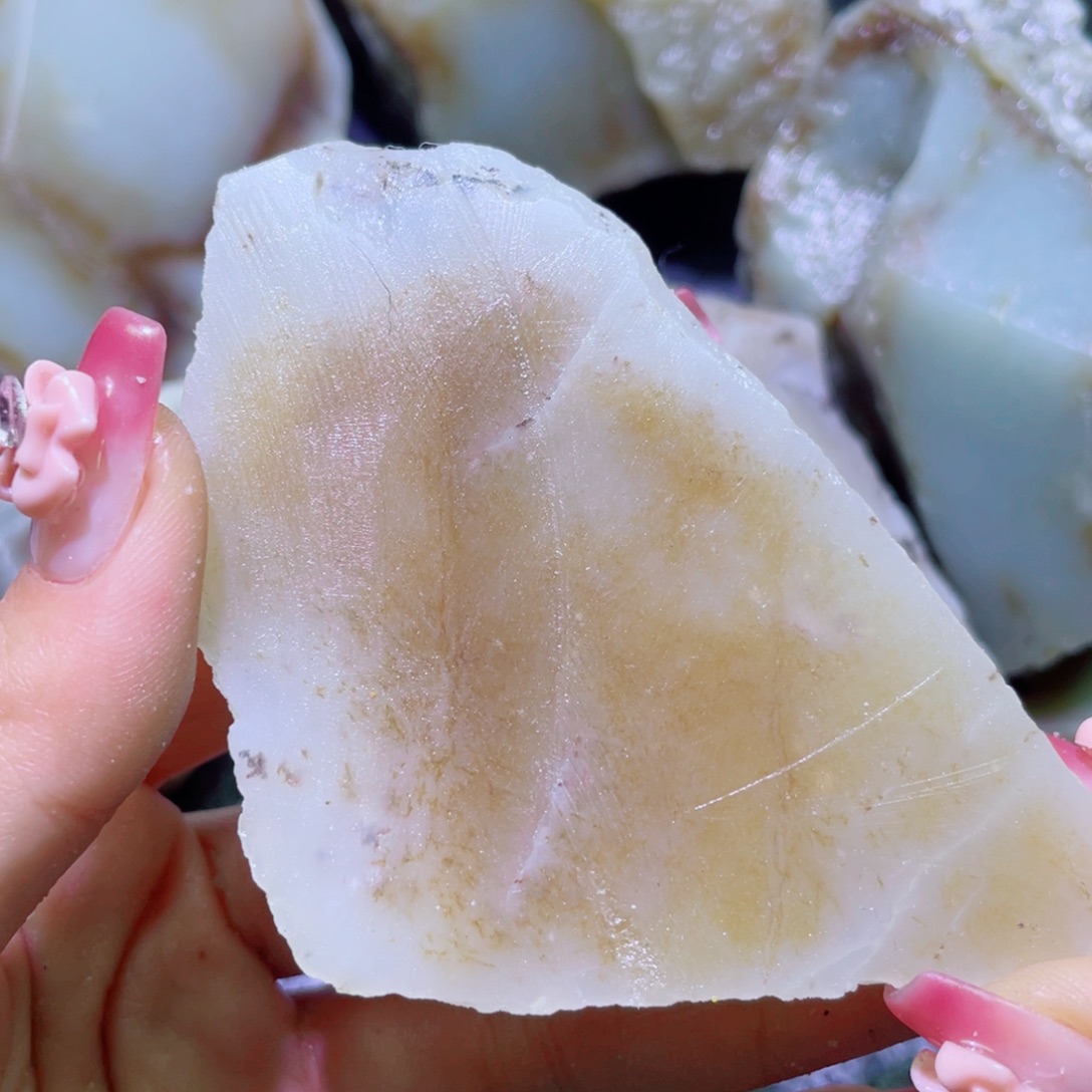 和田玉未镶嵌珠宝半成品