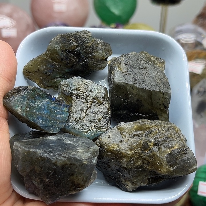 D***.水晶珠宝半成品未镶嵌270克原石