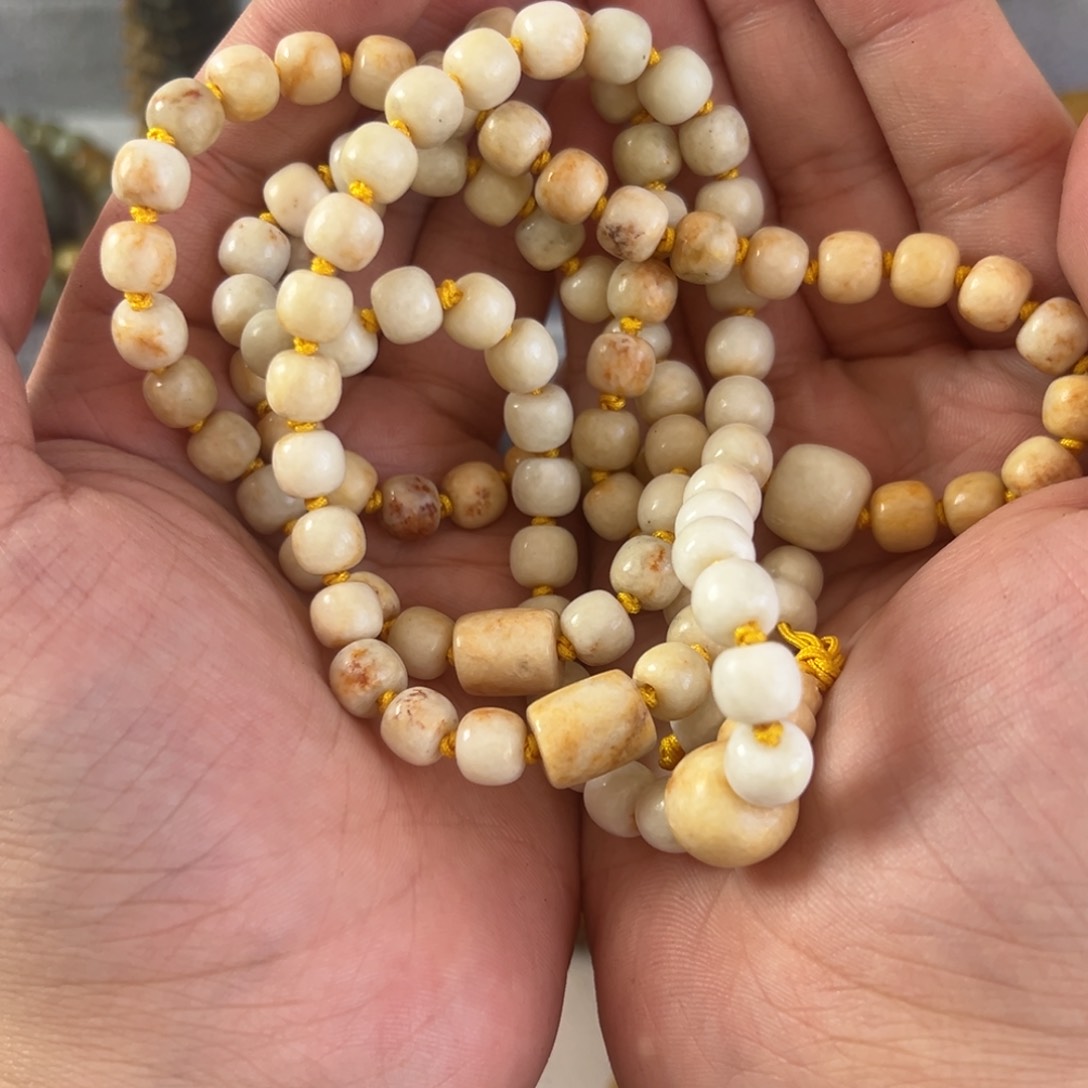 岫岩河磨玉（透闪石质玉）手串未镶嵌姓***理