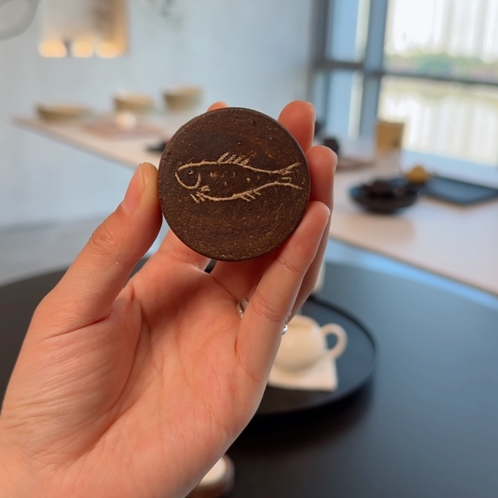 可爱爱小鱼干盖置