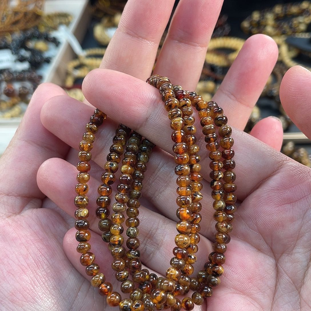 琥珀未镶嵌裸石4mm花蜡