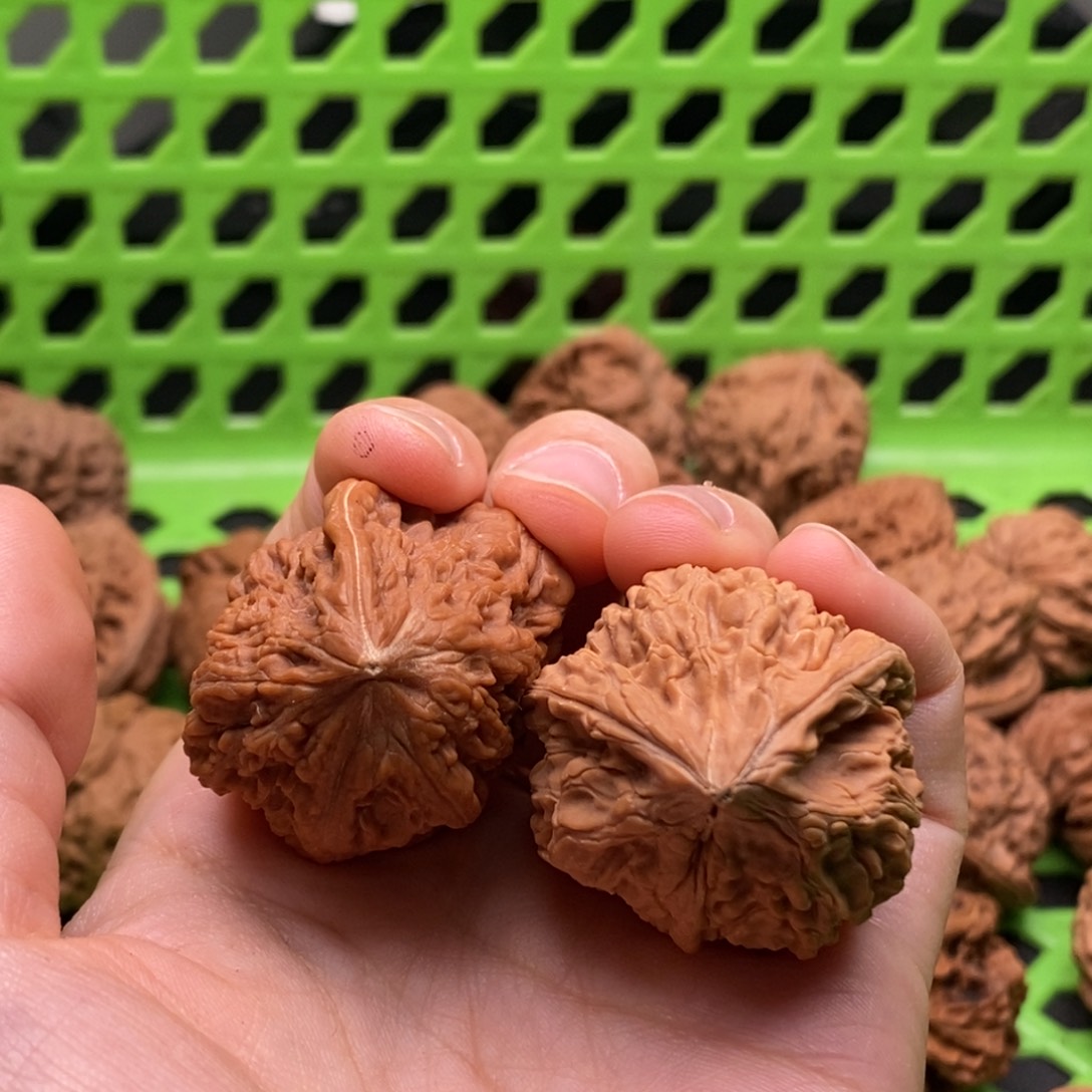 白****核桃定制商品不退不换