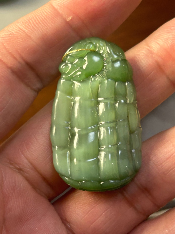 天然和田玉碧玉吊坠