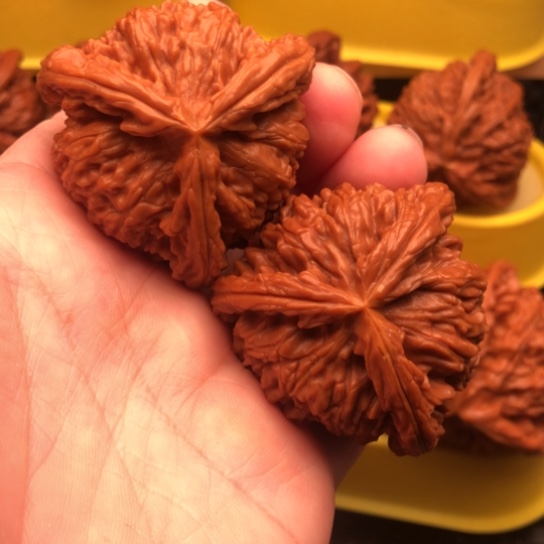 郭***金文玩核桃吊坠核桃