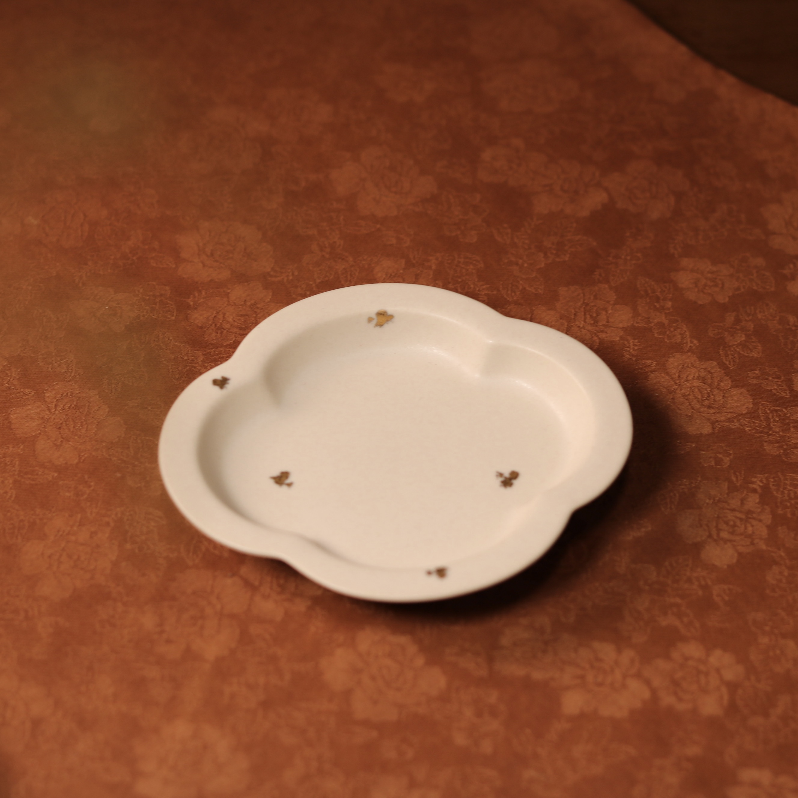 了物 景德镇手工洒金素宣釉海棠杯垫 茶道茶具 10.3*9.2cm