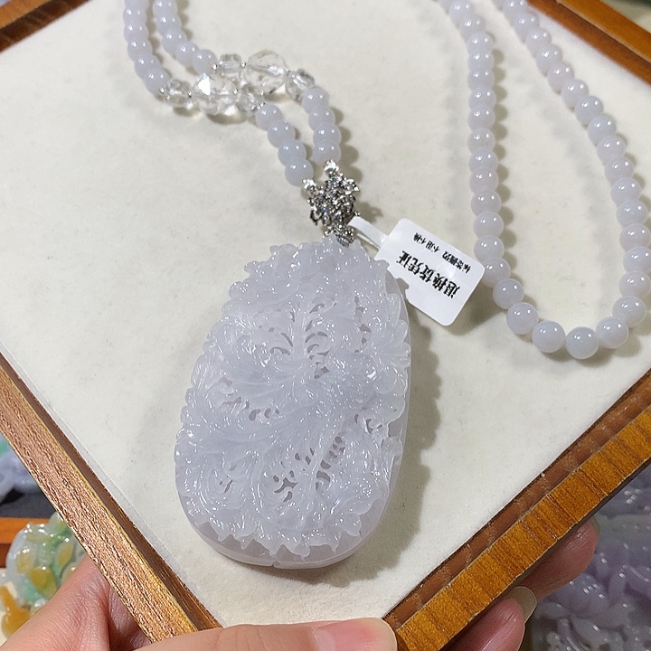 翡翠未镶嵌颈饰翡翠吊坠