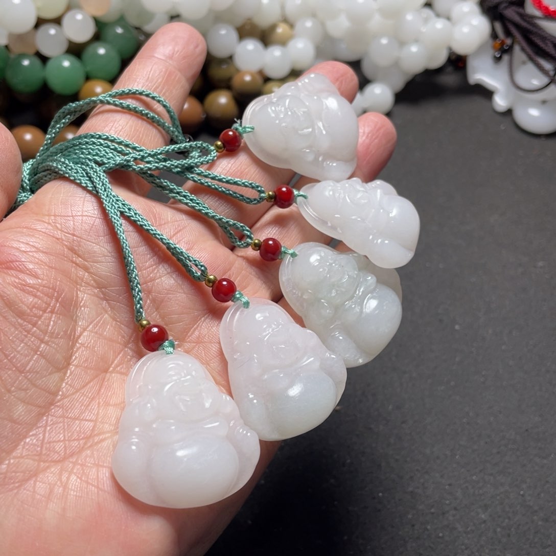 未镶嵌手链石英质玉（金丝玉）