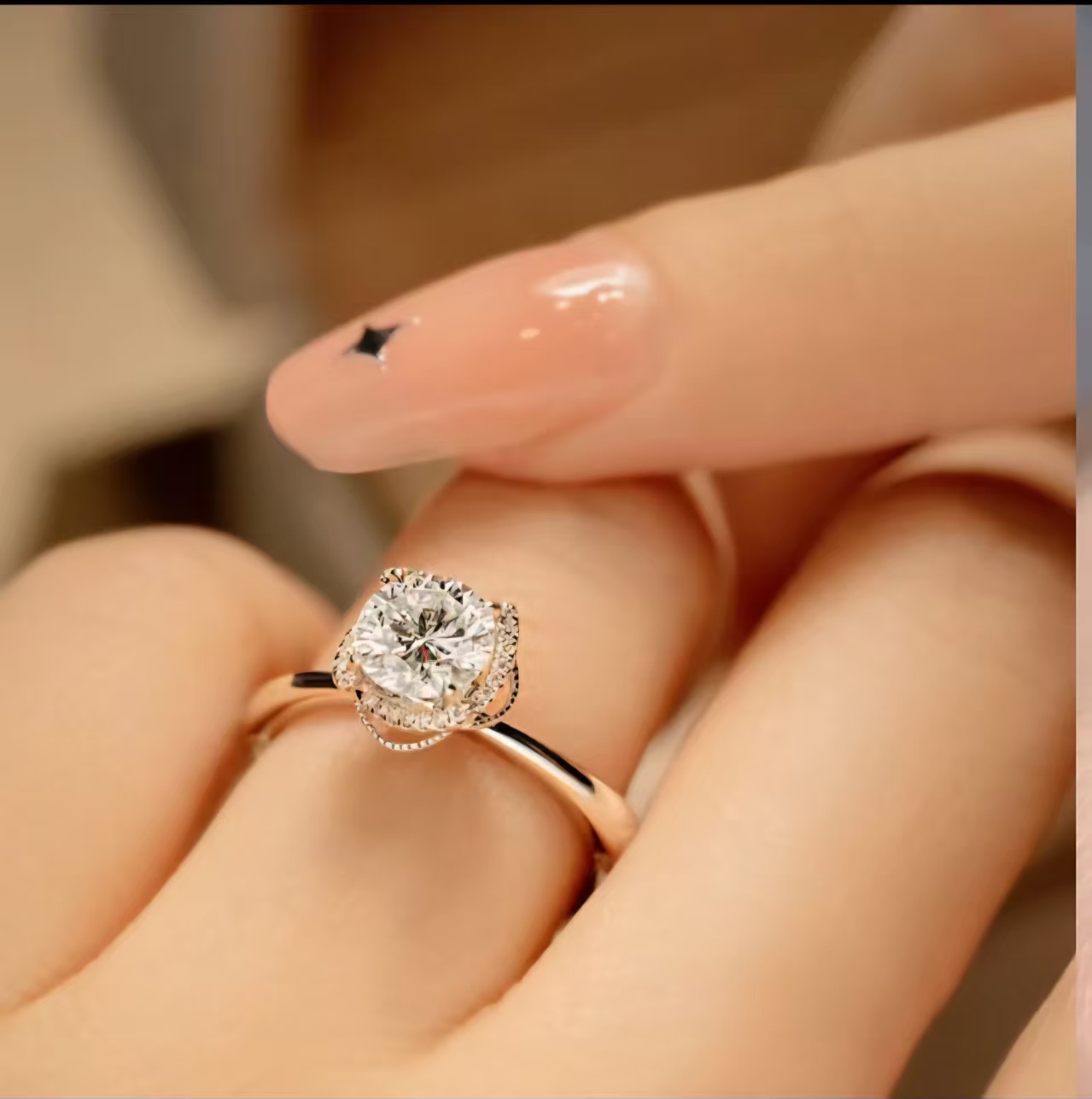 0.5卡 华尔兹轻奢女戒