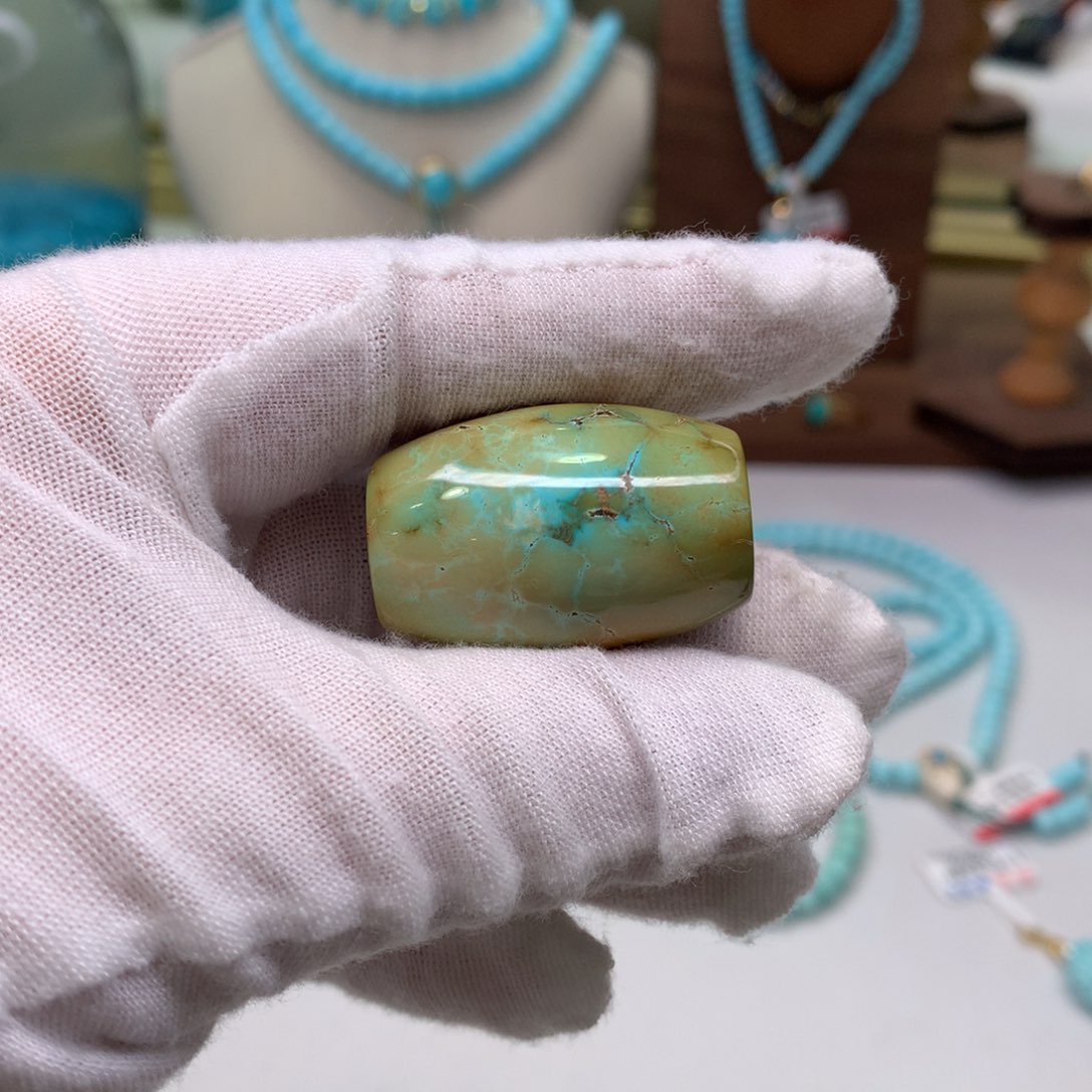 绿松石配饰未镶嵌