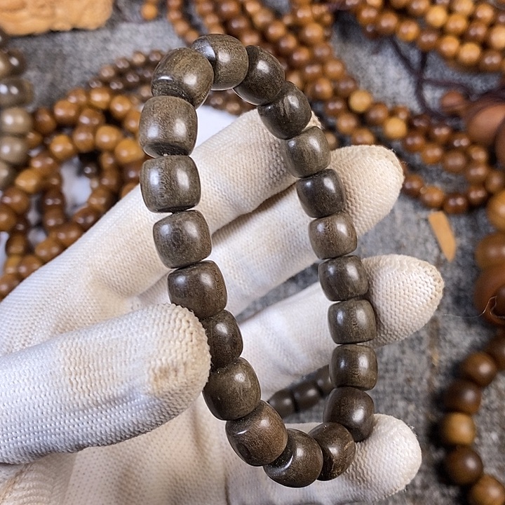 檀香木手串/手链老山檀香阴沉10/10直切