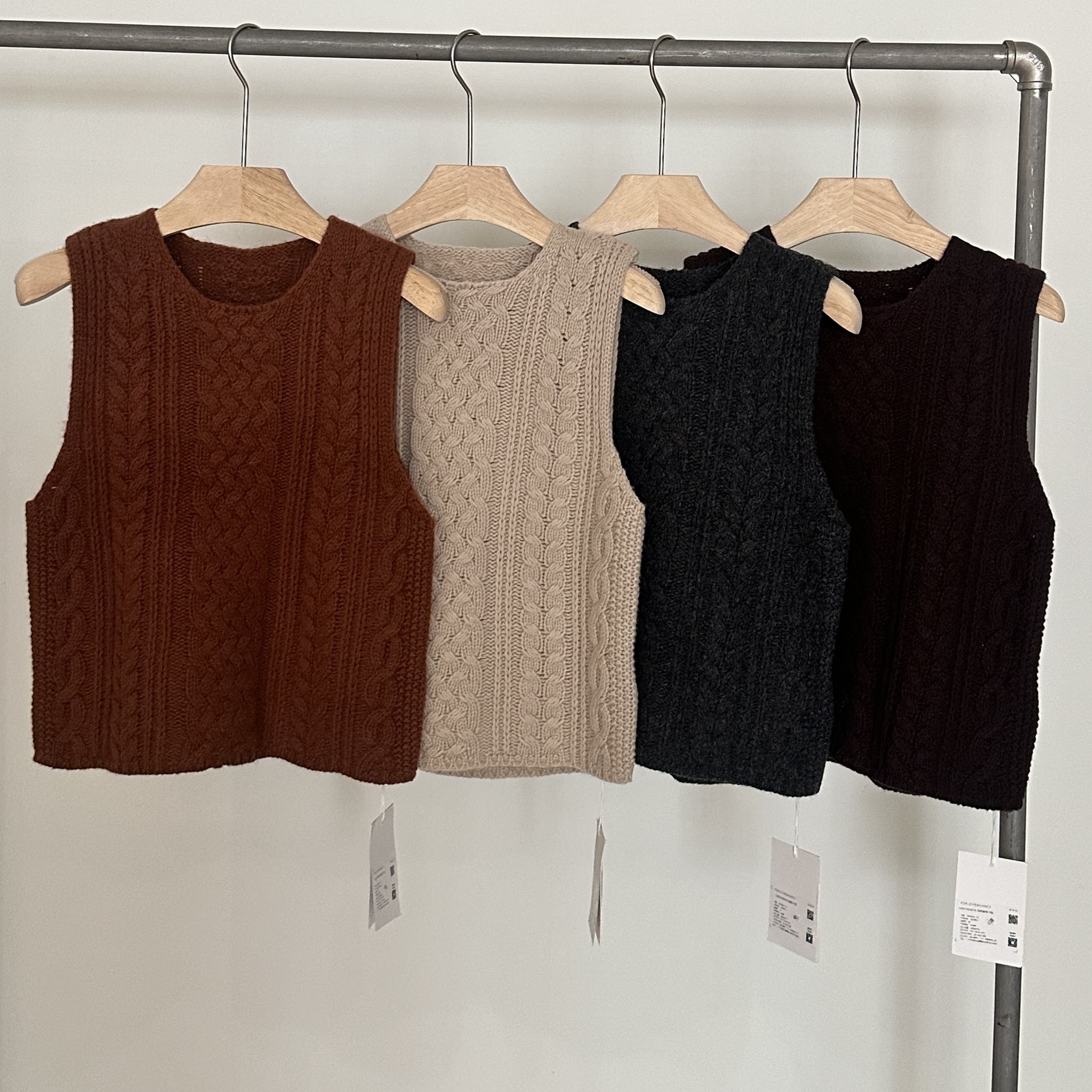 03418 原创秋冬新款韩版简约圆领百搭100羊毛针织背心