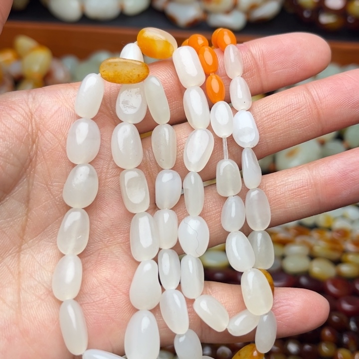 学***样和田玉未镶嵌手链