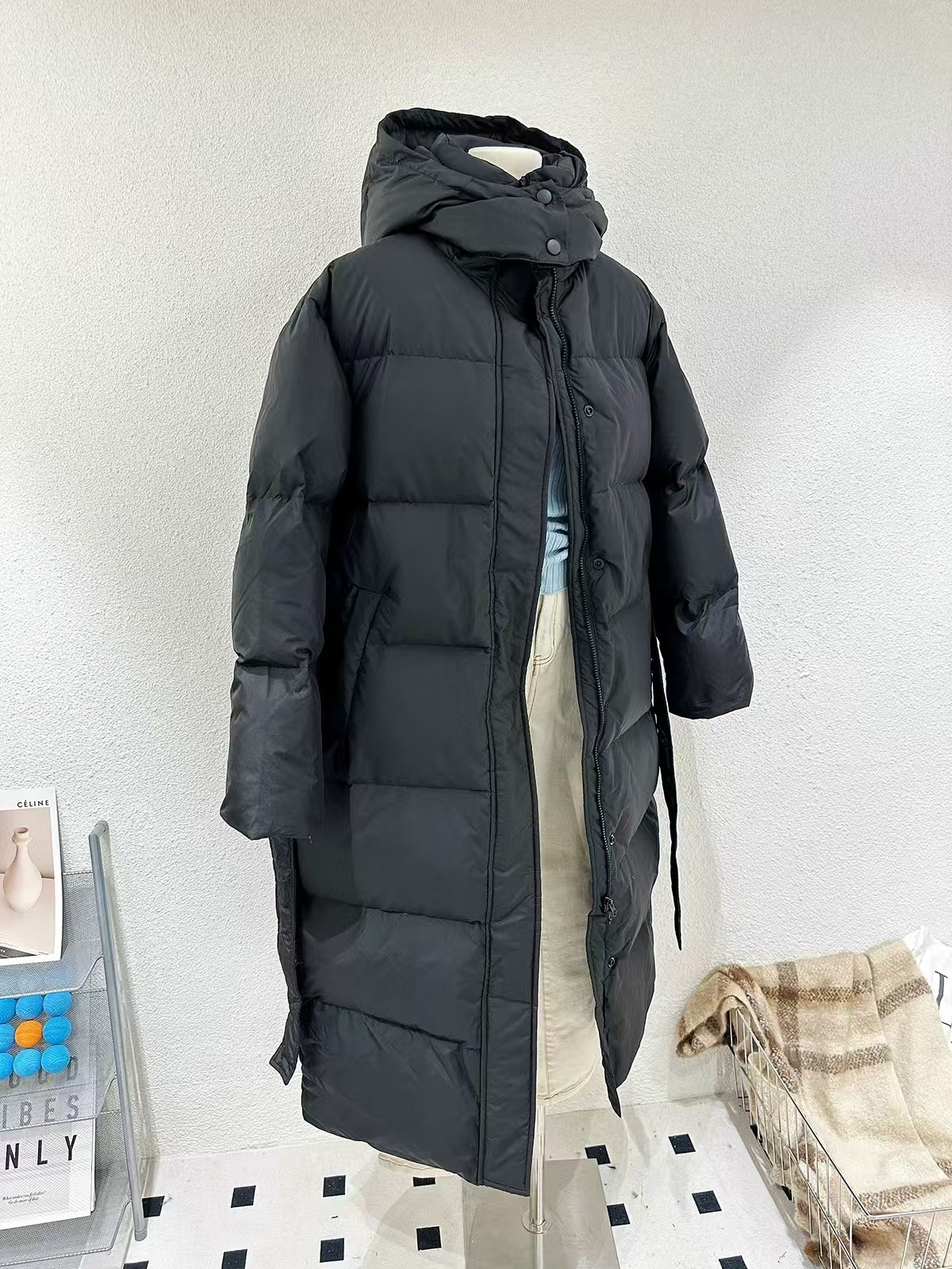 新款鸭绒羽绒服女宽松韩版时尚加厚连帽羽绒服百搭冬季（9009）