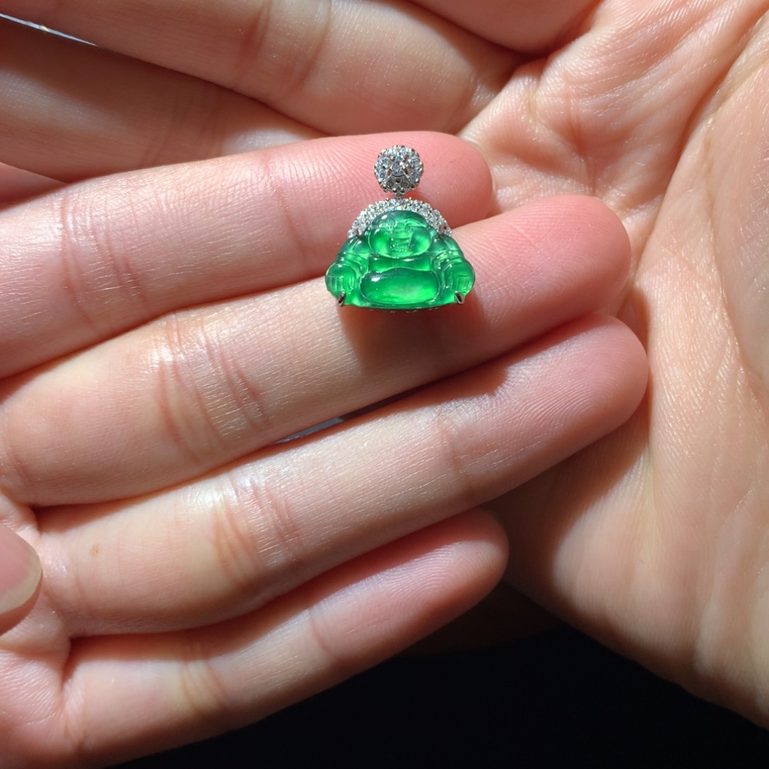 翡翠颈饰银S925镶嵌天然翡翠