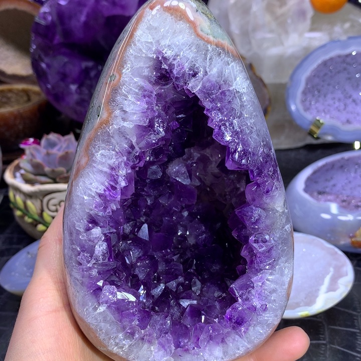 水晶福利乌拉圭紫蛋未镶嵌