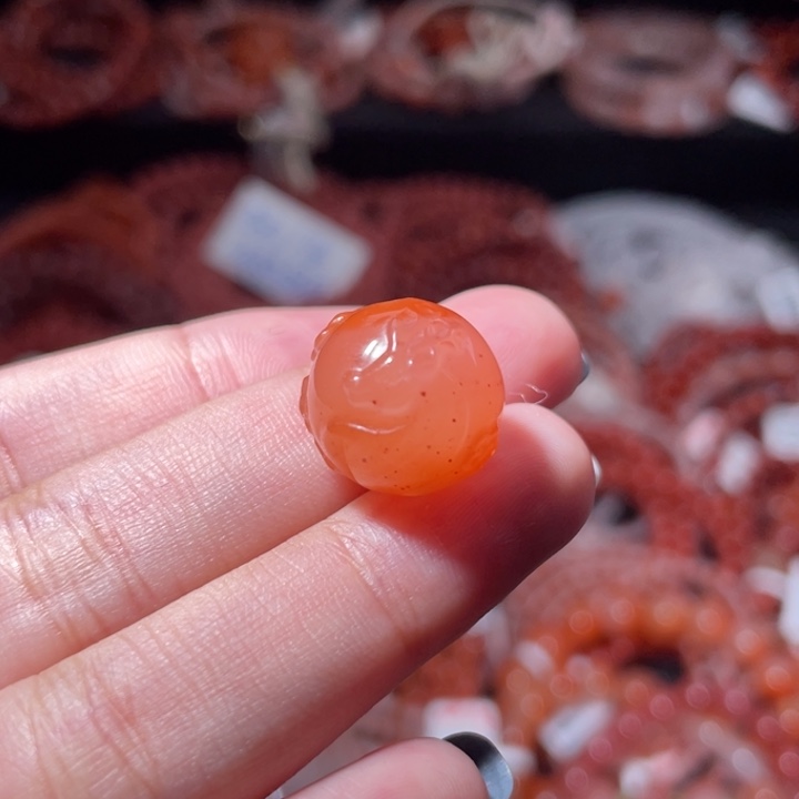 南红玛瑙未镶嵌梅花鹿珠1827