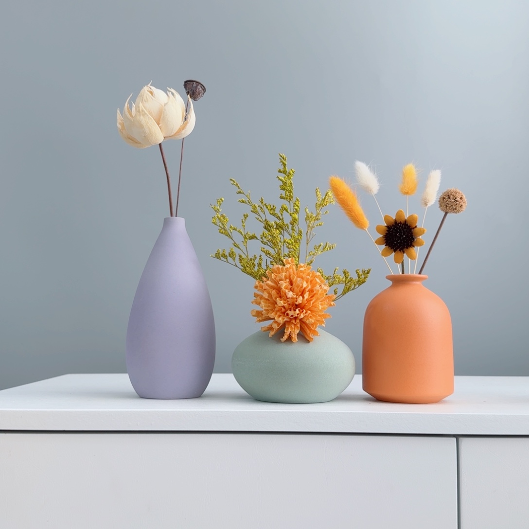 瓷片陶瓷小花瓶含花总高约20-30cm