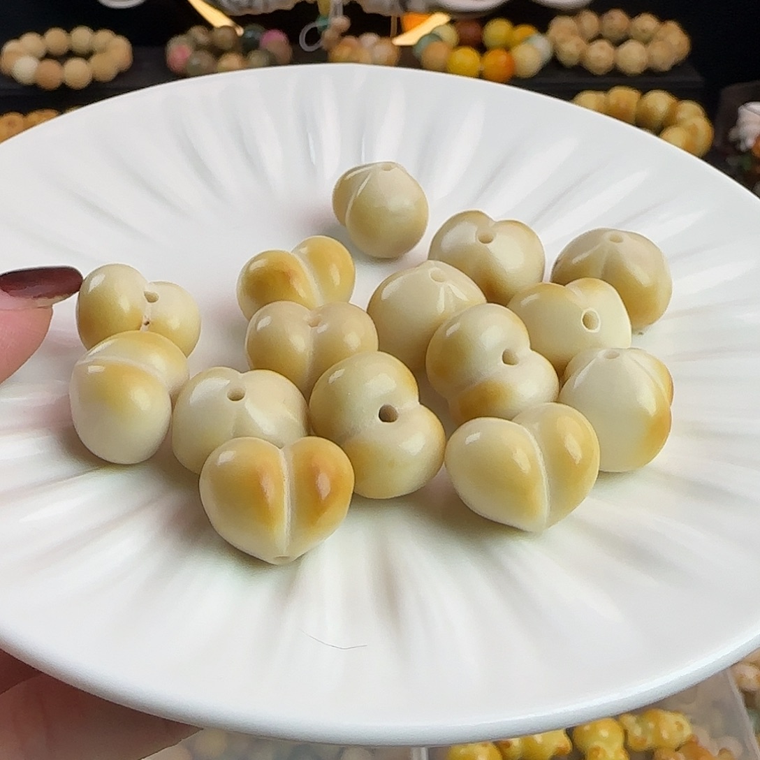 菩提根/象牙果手串微瑕卡18炭烤屁桃15颗不售后