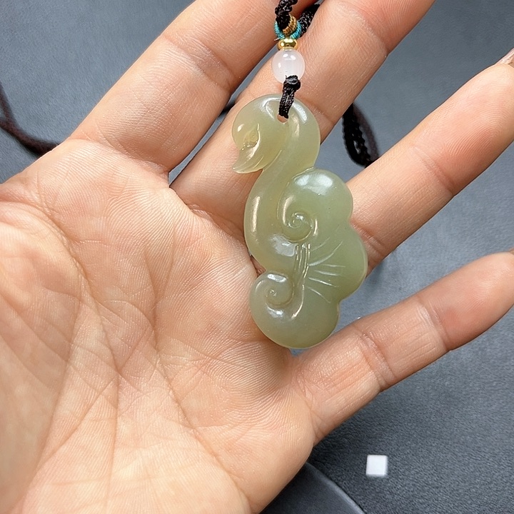 【闪购商品】颈饰未镶嵌和田玉