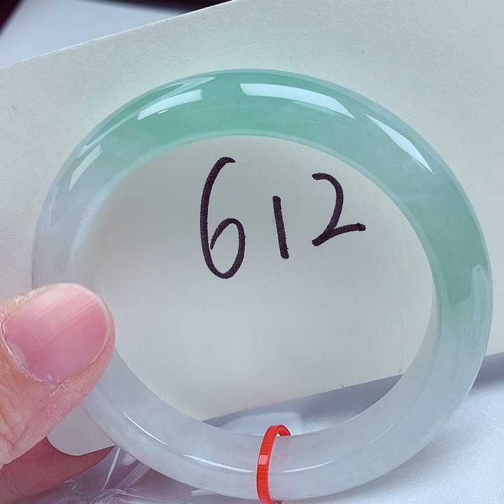 翡翠未镶嵌手镯翡翠