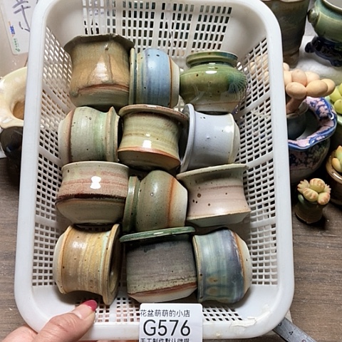 紫砂花盆576微瑕品口径3到4左右