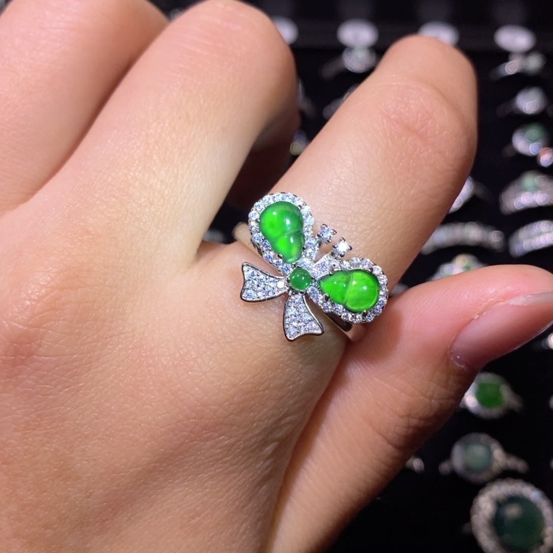 翡翠未镶嵌颈饰天然