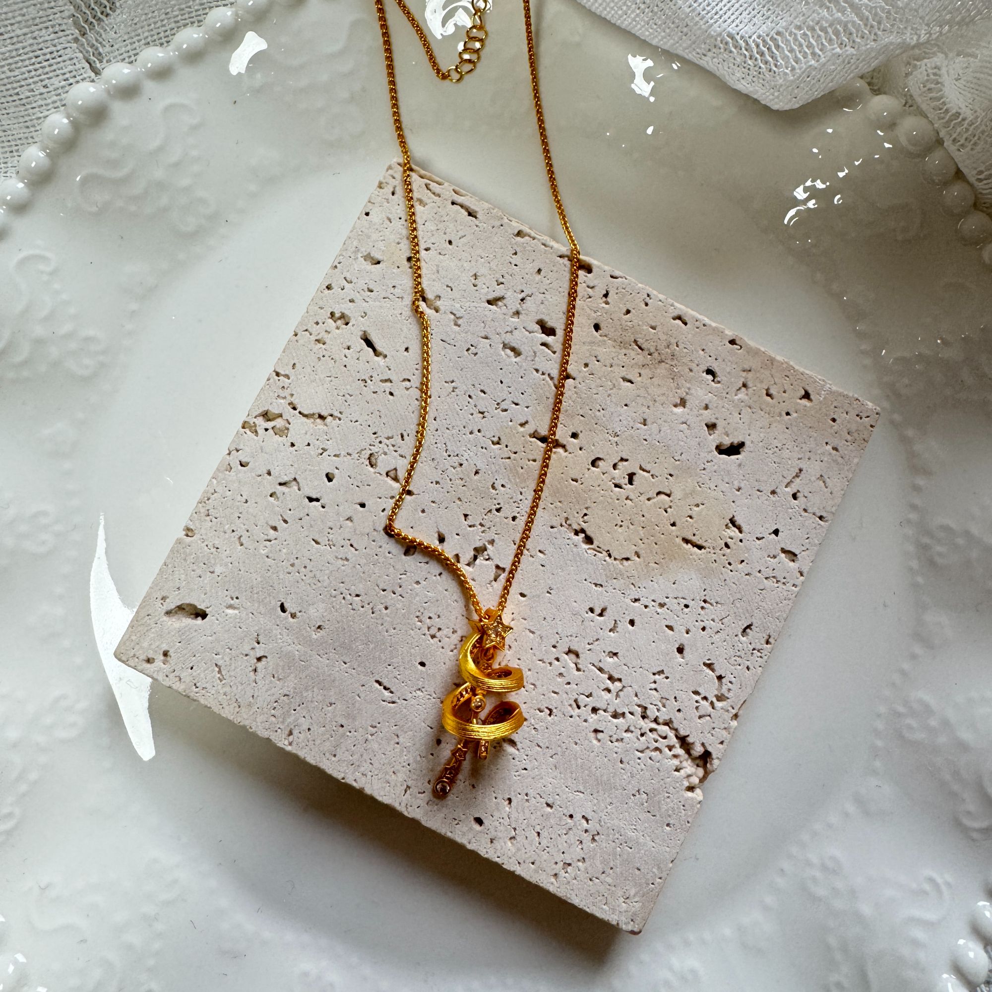 铜合金项链 星星圣诞树项链女轻奢高级圣诞节百搭锁骨链