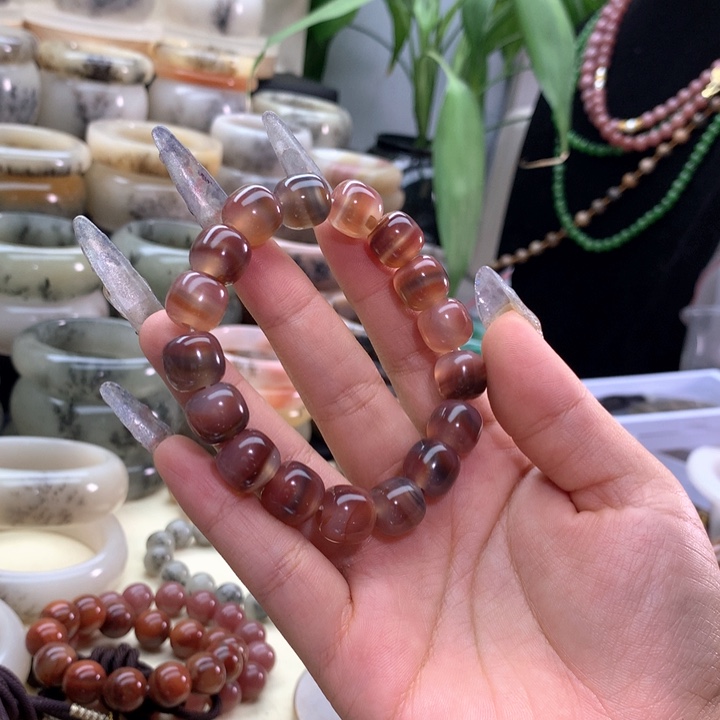 林***姐石英岩玉未镶嵌手镯