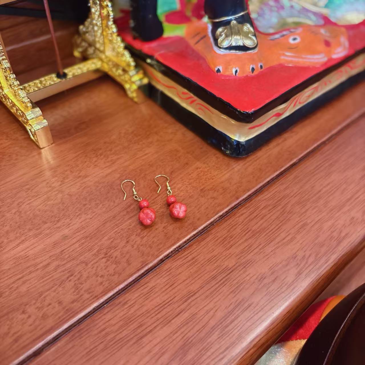 蓝宫调 老料耳环M1809