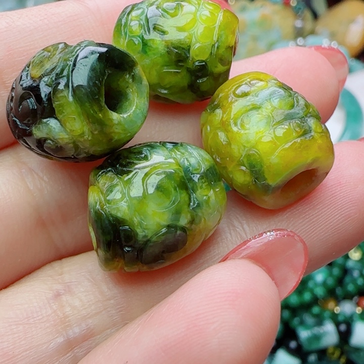 翡翠未镶嵌颈饰天然A货14