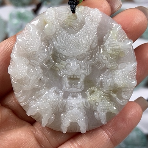 翡翠颈饰未镶嵌九龙福利