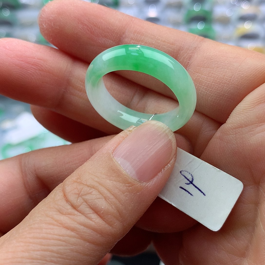 翡翠戒指未镶嵌19号