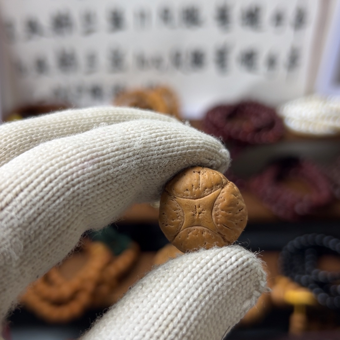 凤眼菩提把件葫****的麒麟眼单颗漏价出