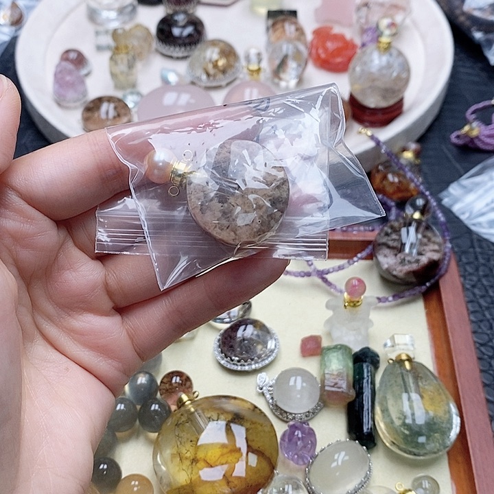 未镶嵌手链水晶?**赋