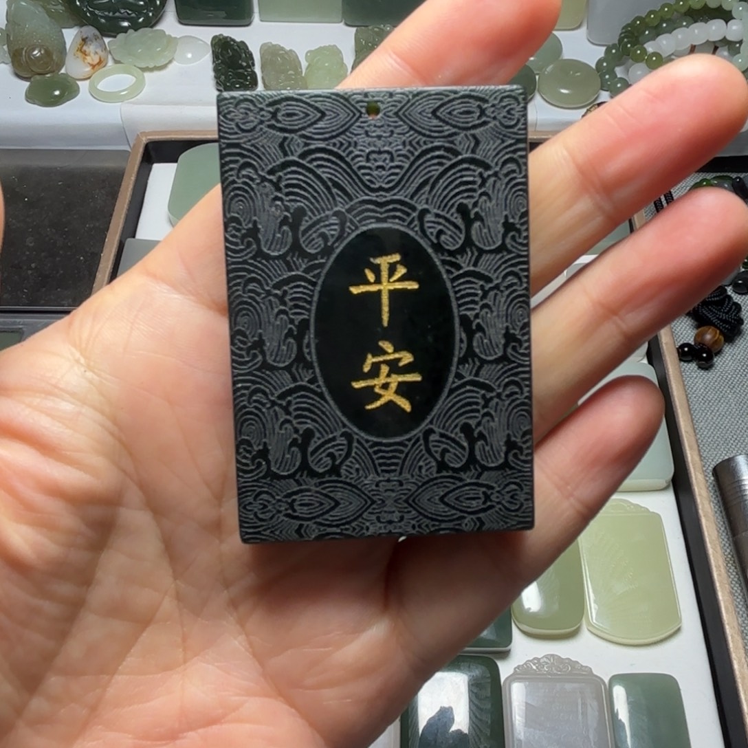 和田玉未镶嵌颈饰