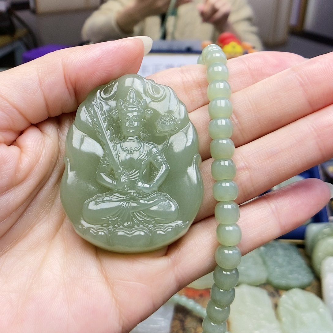 和田玉颈饰未镶嵌全**团