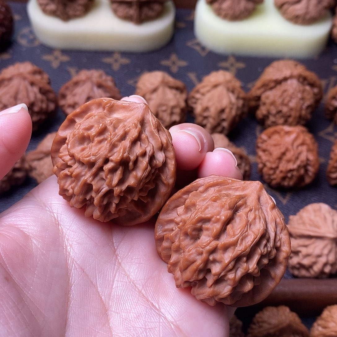 桃核吊坠全品骨赛龙39尺